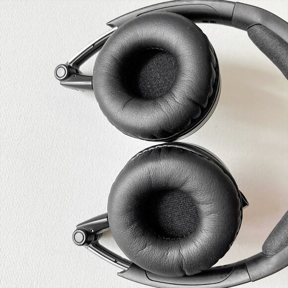 AKG K451 Wired On-Ear Foldable Headphones - Picture 3 of 6